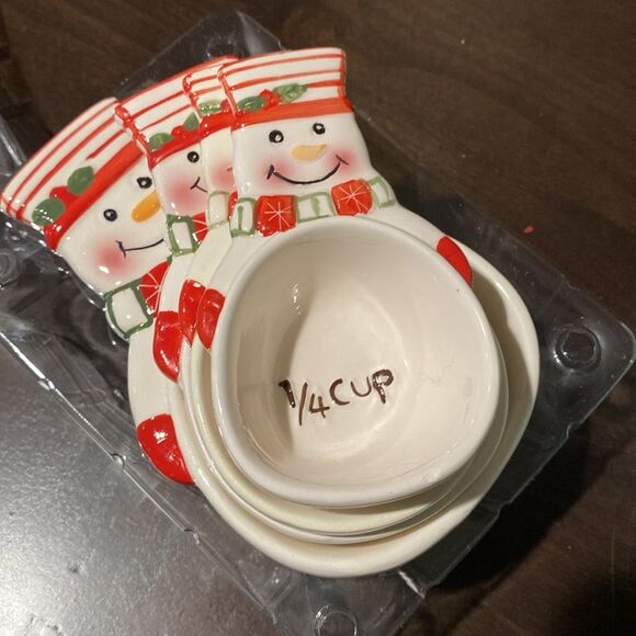 Nesting Snowmen Ceramic Christmas Measuring Cup Set - Picture 3 of 8